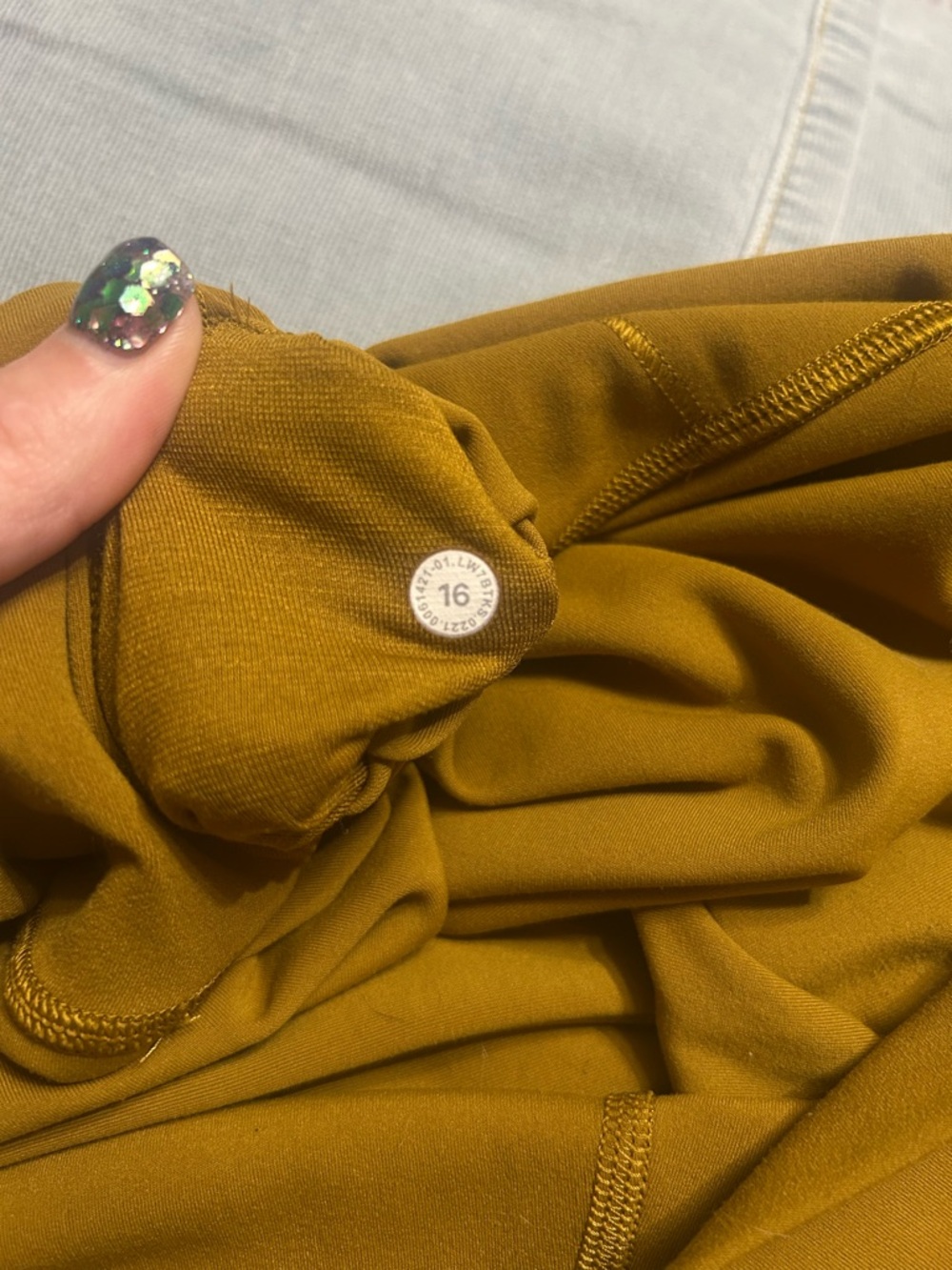 Lululemon Align HR Short 6” Gold Spice Size 16 EUC - Picture 2 of 4
